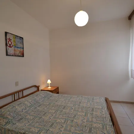 Comfortable Flat For Up To 7 Guests - Beahost Apartment